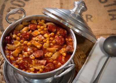 Callos con garbanzos